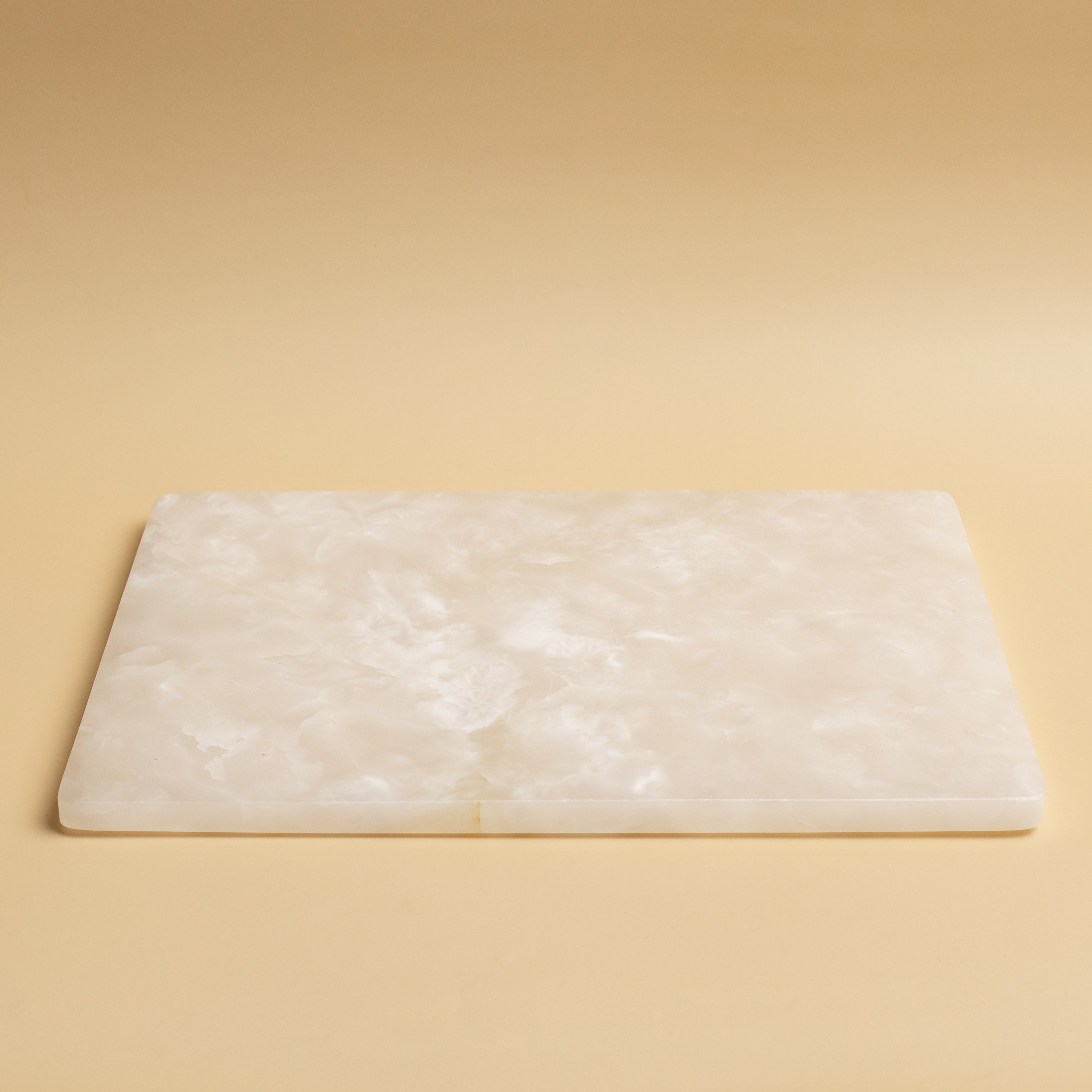 STARLIGHT TRAY - White Onyx