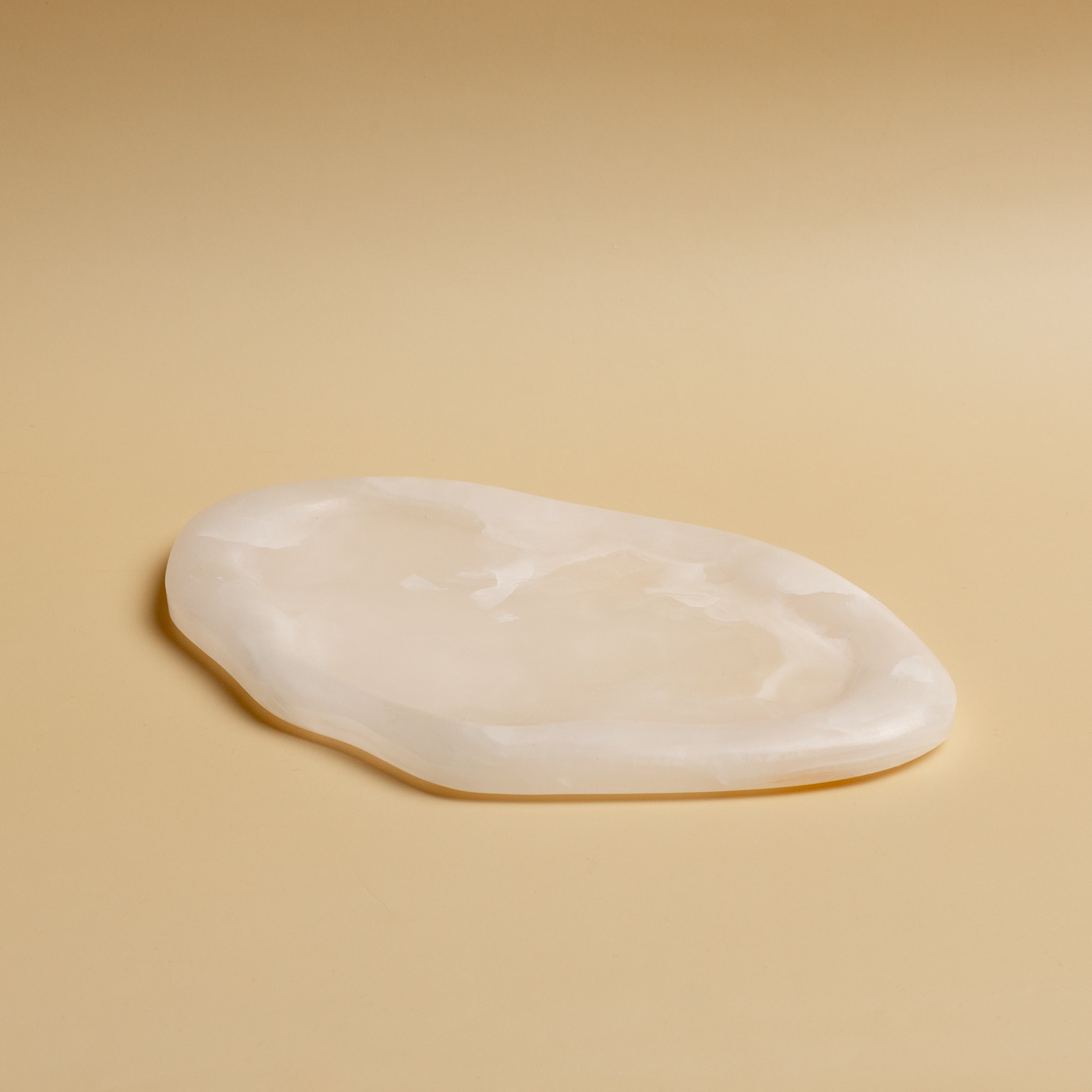 SWOON TRAY - White Onyx