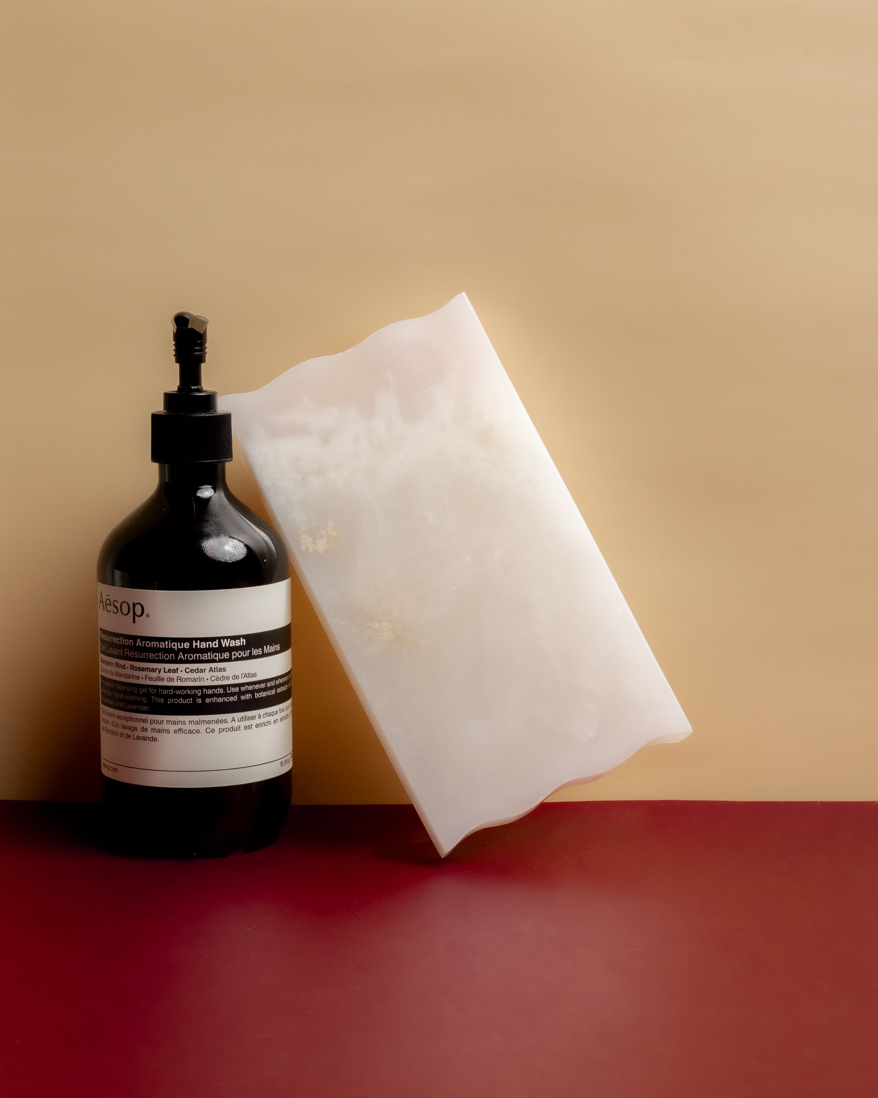 MILO TRAY - White Onyx